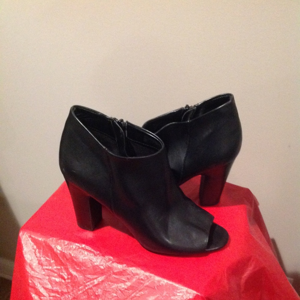 Black Peeptoe Heels